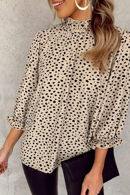 Spotted 3/4 sleeve blouse